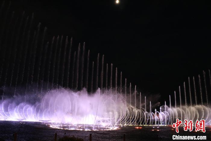 西湖音乐喷泉时隔三年回归 新增亚运推广歌曲《爱达未来》