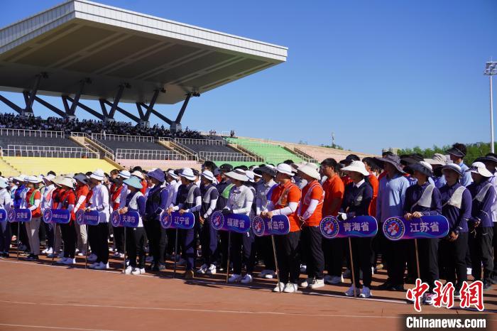 全国逾280名运动员齐聚新疆克拉玛依开弓射箭论英雄