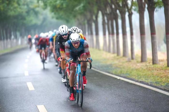 环滨州黄河风情带国际公路自行车赛 王瑞东获亚洲最佳