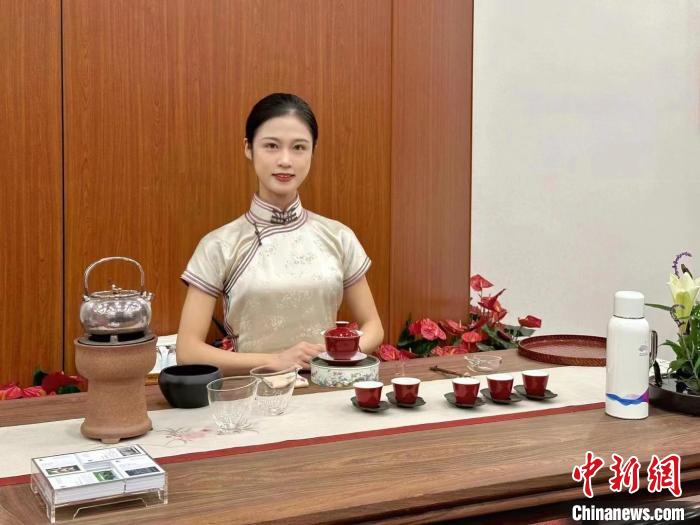 （杭州亚运会）亚运见闻：浙江乐清“茶博士”以茶为媒 架起中外沟通桥梁