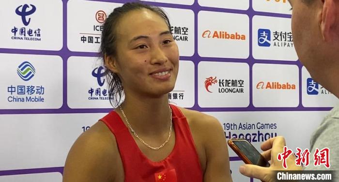 （杭州亚运会）郑钦文斩获杭州亚运会网球女单金牌