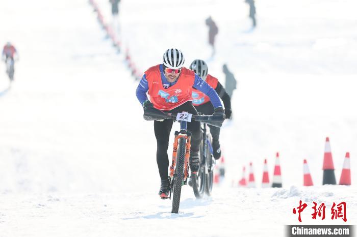 2023上海合作组织雪地自行车赛哈尔滨开赛 8个国家近千名运动员参赛